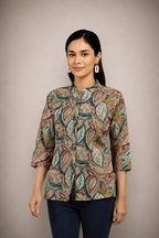 Paisley leaf print Pointed Collar Top