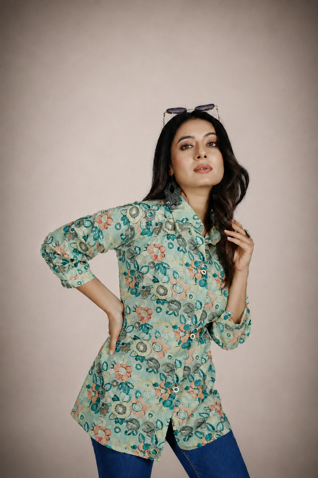 Breezy floral print Pointed Collar Top