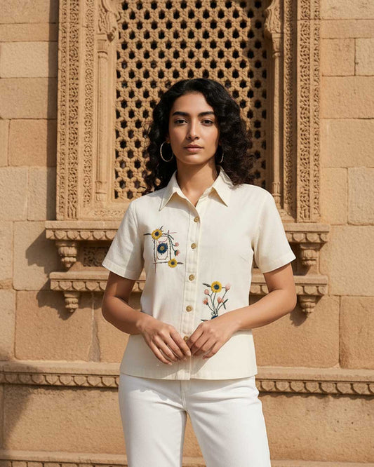 Sunflower Stitch Pointed Collar Top
